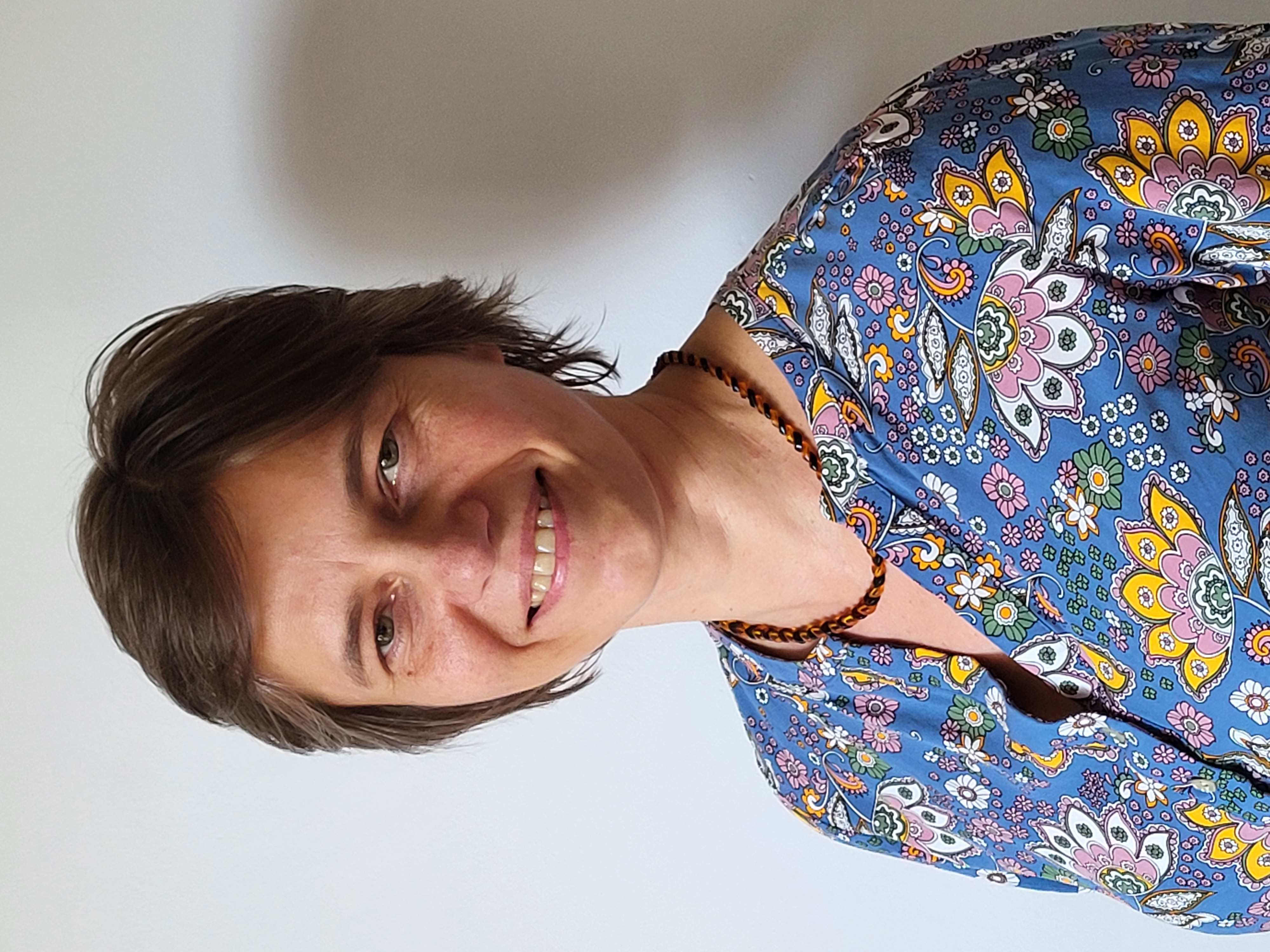 Dr. Agata Strządała